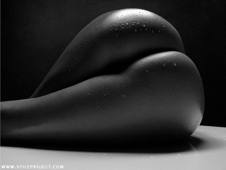 beuty_ass_by_boobsaplenty.jpg