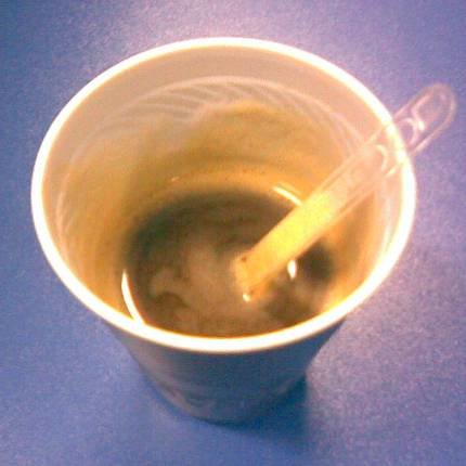 lingurita_pahar_nescafe.jpg