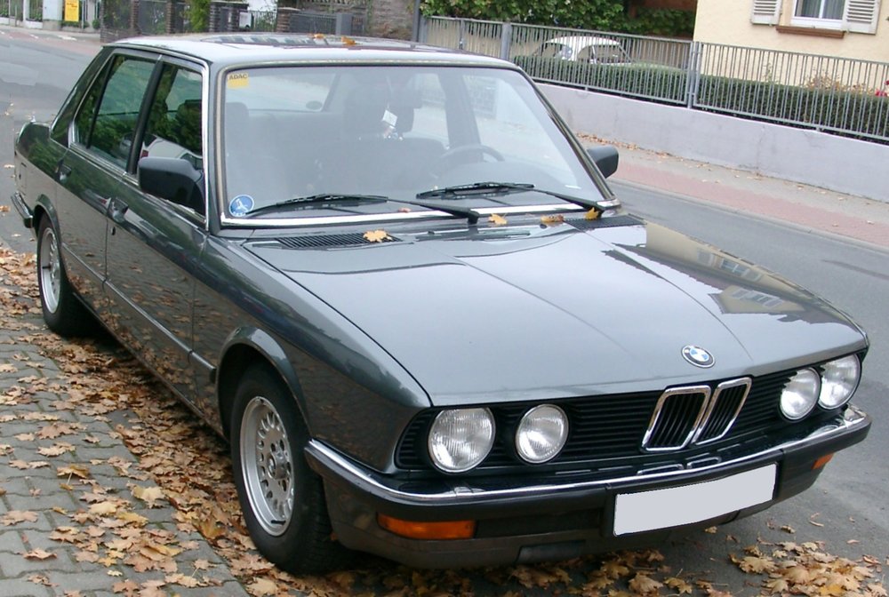 BMW_E28_front_20071012.jpg