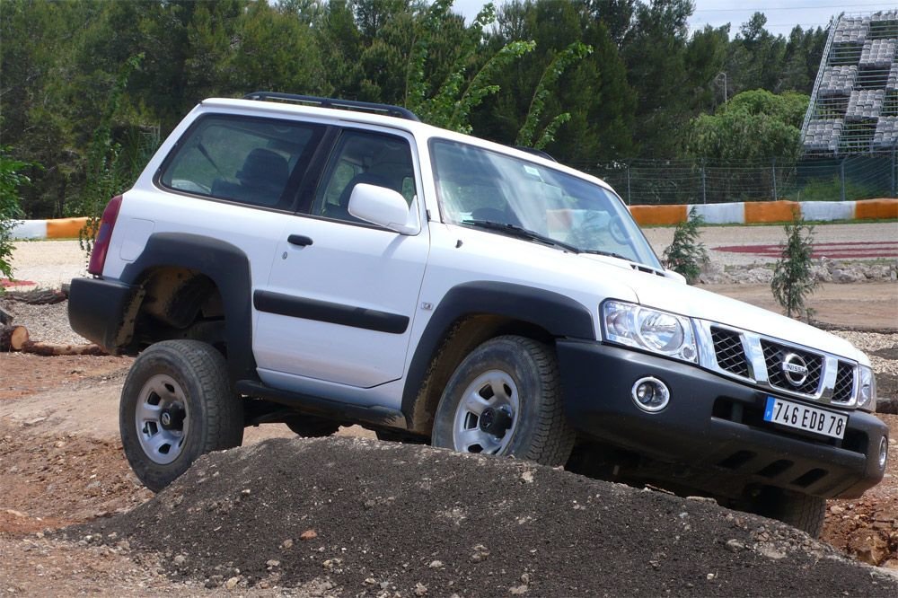 2008-nissan-patrol-swb.jpg