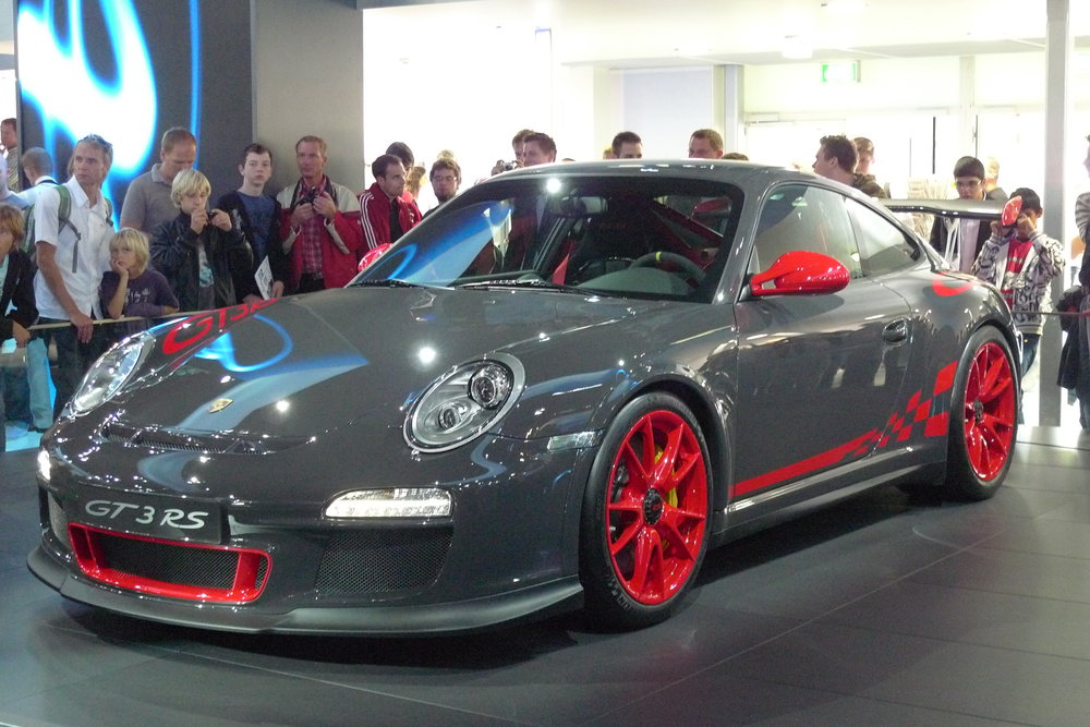 2010_Black_and_Red_Porsche_997_GT3_RS_(I
