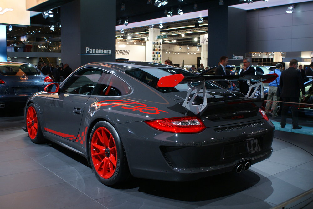 Grey_Porsche_997_GT3_RS_facelift_IAA_200