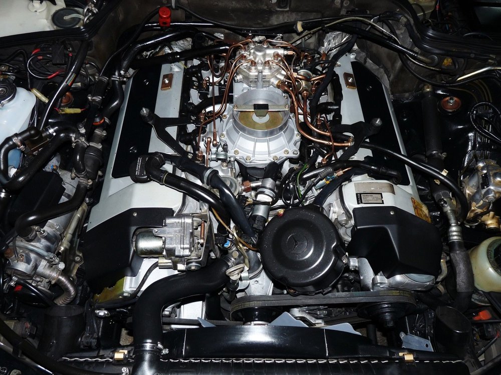 AMG-1990-560-SEC-Mercedes-22.jpg