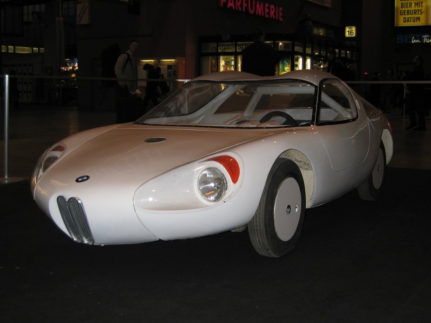 00-1963-colani-bmw-700-05.jpg?width=867&